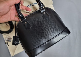 루이비통 에삐 알마백 (가방)