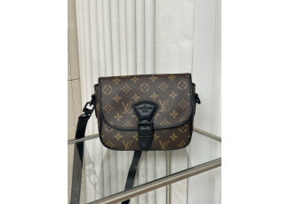 루이비통 몽수리 PM 메신저백 (가방)
