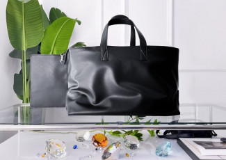 셀린느 메이드 인레더 쇼퍼백 (가방)