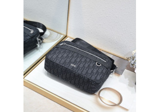 디올 사파리 블랙 오블리크 크로스백 (가방)	https://cafe.daum.net/vip1560/YsSS/2232