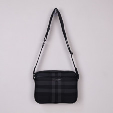 버버리 머스웰 메신저백 (가방)