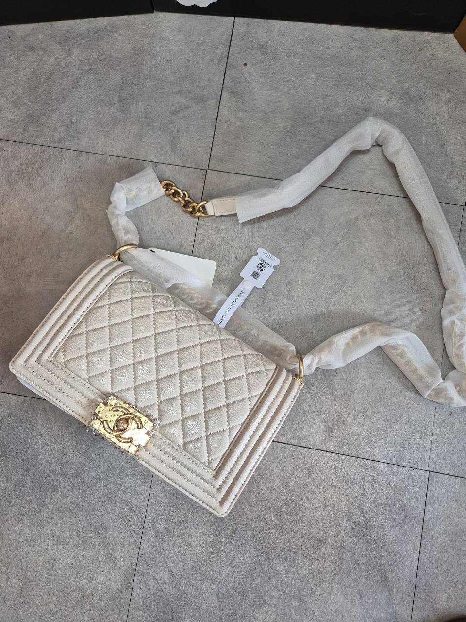 샤넬 보이백 크림 4종 세트