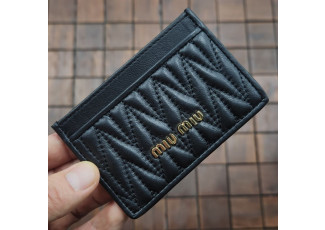 미우미우 167 카드지갑 블랙