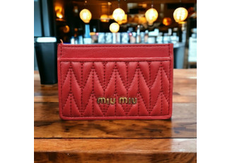 미우미우 210 카드지갑 레드