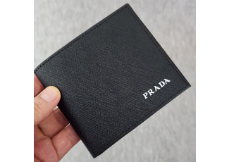 프라다 366 사피아노 레터링 반지갑