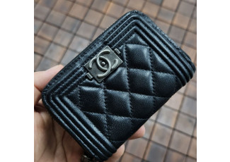 샤넬 346 보이 램스킨 은장 지퍼 카드지갑