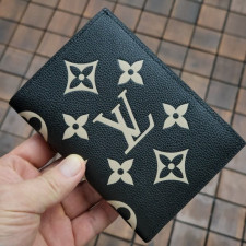 루이비통 363 여권 지갑