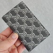 구찌 72 GG 섀도우 바이폴드 카드지갑