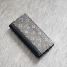 루이비통 106 브라짜 장지갑