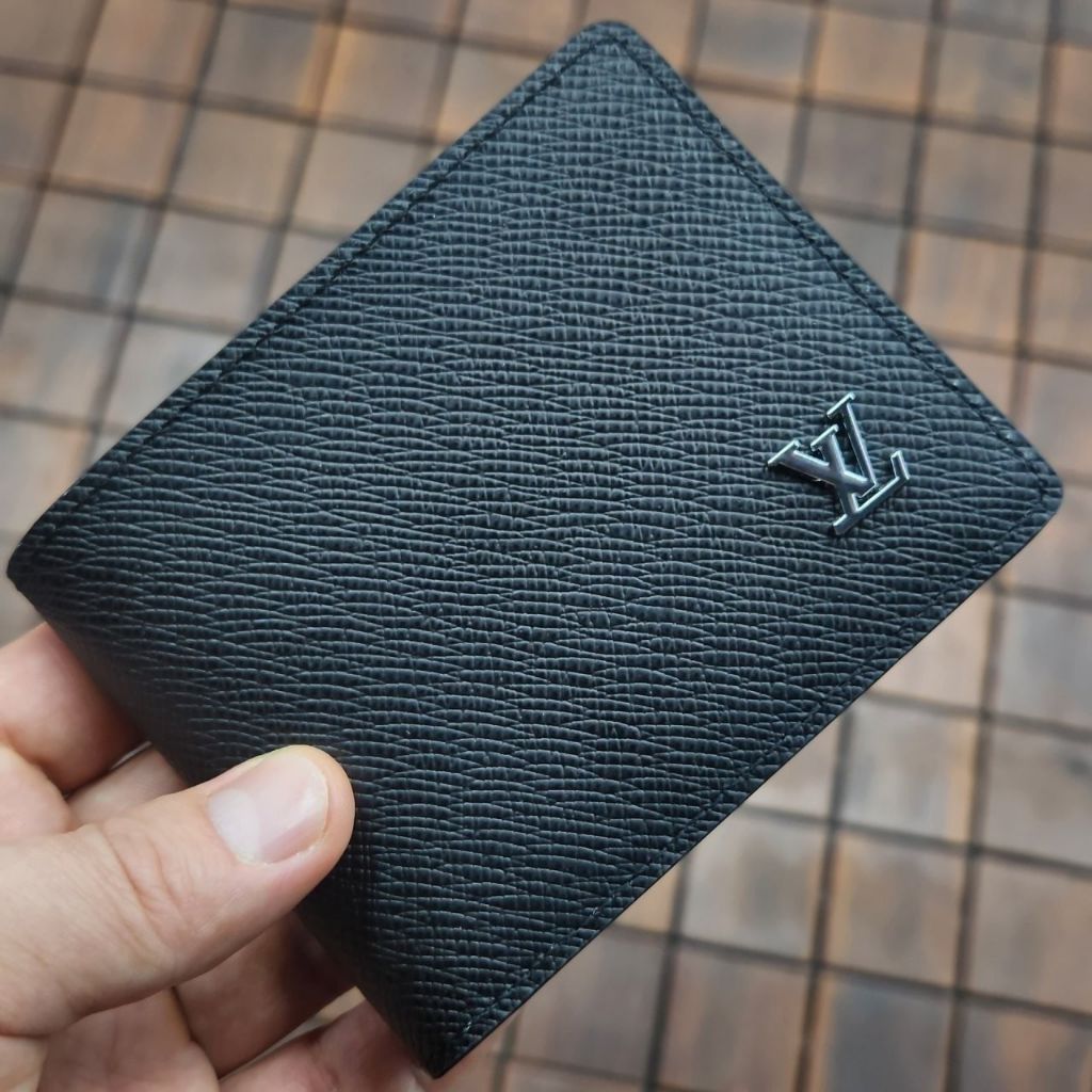 루이비통 131 멀티플 반지갑