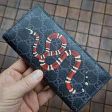 구찌 393 스네이크 장지갑 블랙