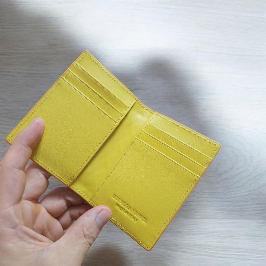 보테가베네타 181 인트레치아토 카드지갑