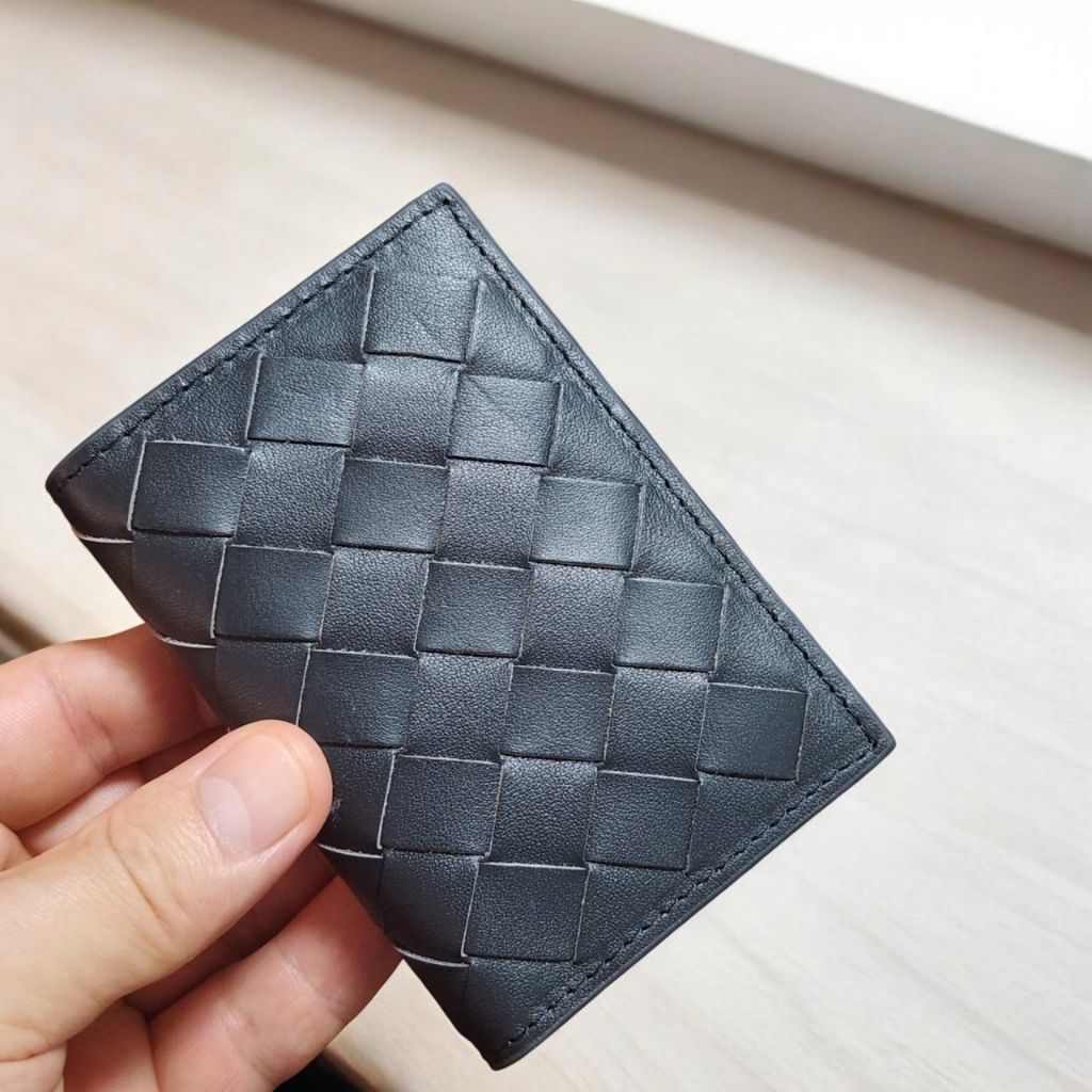 보테가베네타 176 인트레치아토 카드지갑 다크네이비