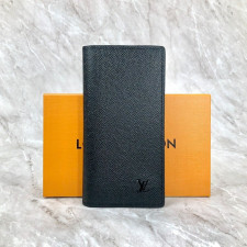 루이비통 타이가 장지갑