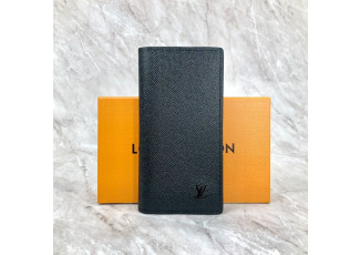 루이비통 타이가 장지갑