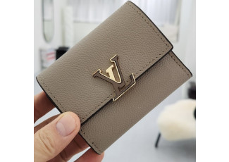 루이비통 297 카퓌신 중지갑 베이지