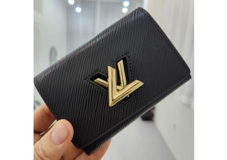 루이비통 307 트위스트 중지갑 금장