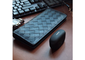 보테가베네타 244 인트레치아토 장지갑 네이비