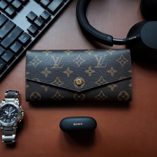 루이비통 206 사라 월릿 장지갑 레드