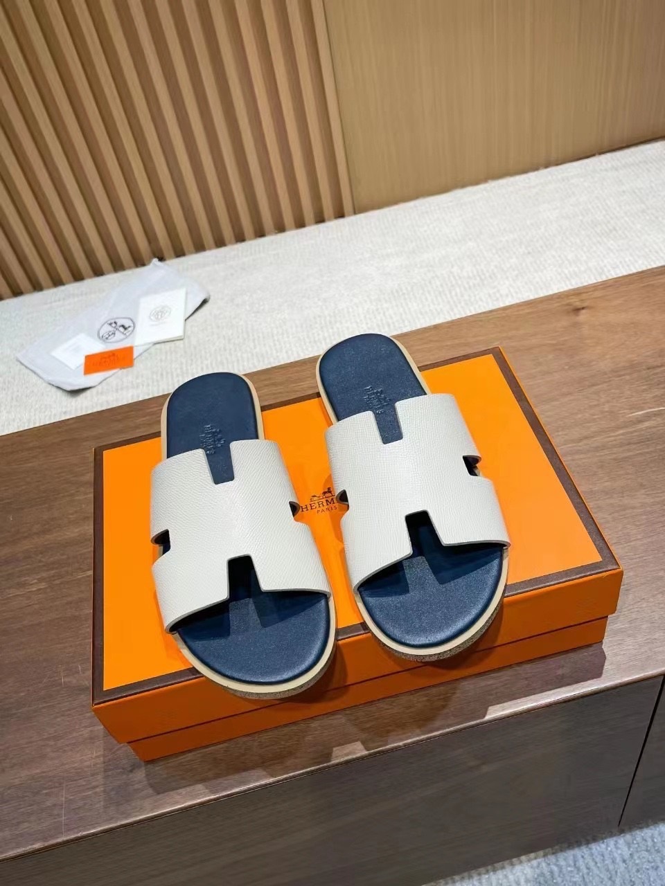 에르메스 이즈미르 투톤 네이비 베이지 슬리퍼 (신발)
