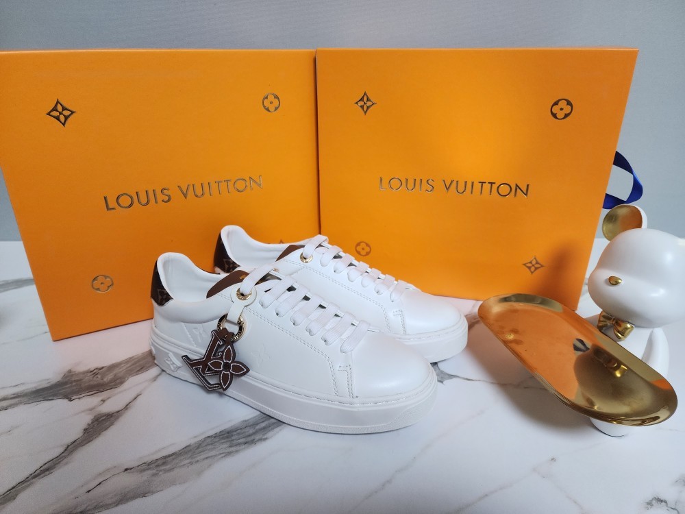 루이비통 타임아웃 스니커즈 키링 스니커즈 (신발)