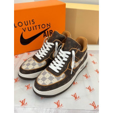 루이비통 X 나이키 콜라보 에어포스1 바이 버질 아블로 모노그램 아주르 파일럿 토뤼옹 레더 스니커즈 (신발)