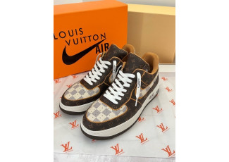 루이비통 X 나이키 콜라보 에어포스1 바이 버질 아블로 모노그램 아주르 파일럿 토뤼옹 레더 스니커즈 (신발)