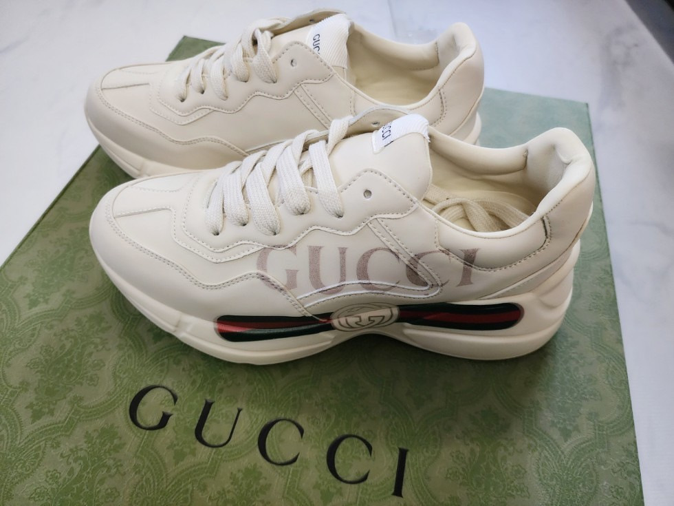 구찌 라이톤 스니커즈 (신발)