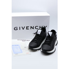 지방시 블랙 스니커즈 (신발)