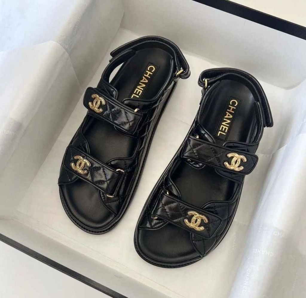 샤넬 벨크로 샌들 (신발)