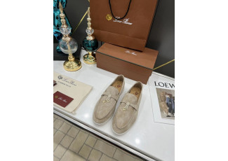 로로피아나 썸머워크 샌드스톤 신발