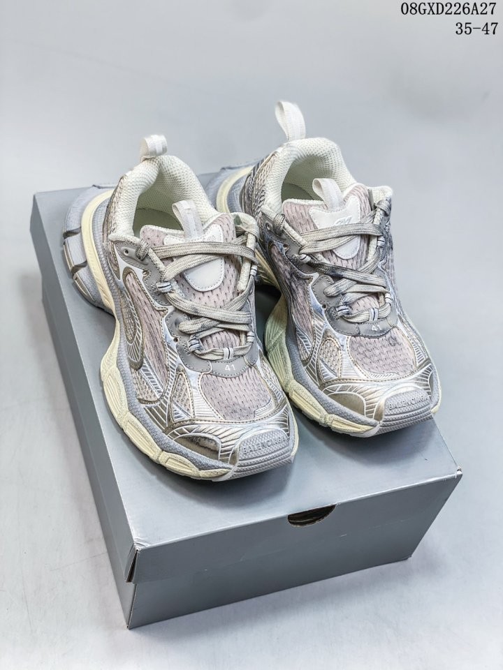 발렌시아가 3XL 에그쉘 스니커즈 (신발)