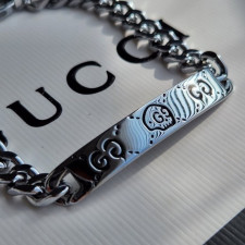 구찌 고스트 팔찌