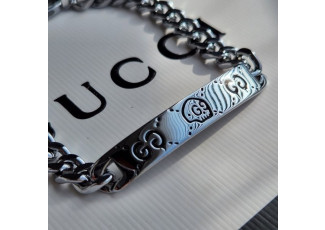 구찌 고스트 팔찌