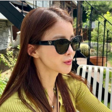 샤넬 하트 로고 이시영 선글라스