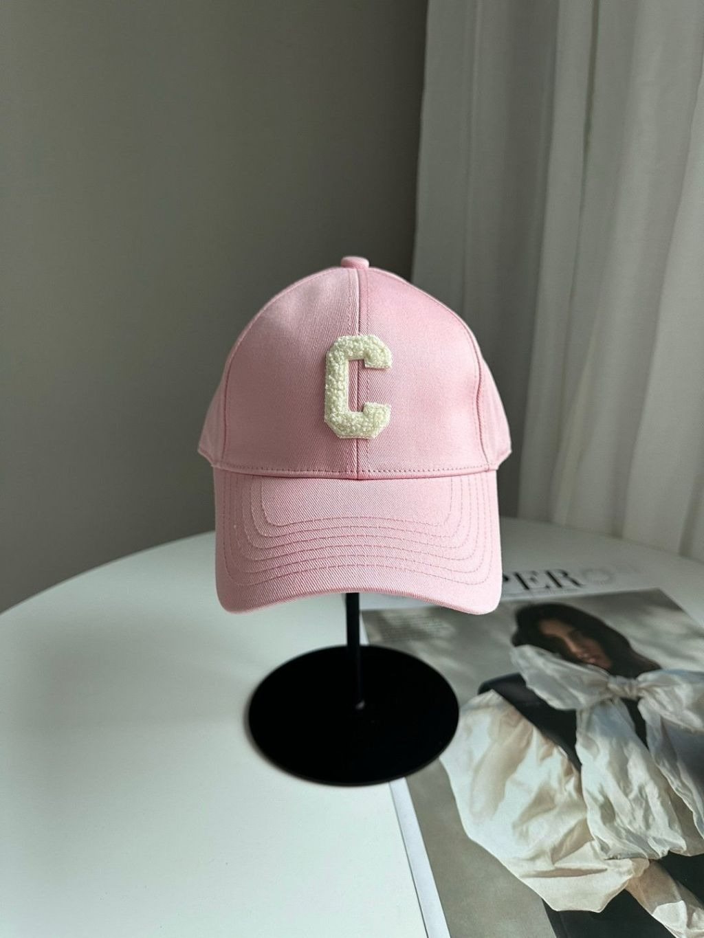 셀린느 C 볼캡 (모자)