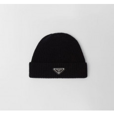 프라다 비니 (모자)