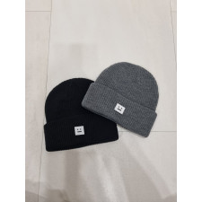 아크네 비니 (모자)