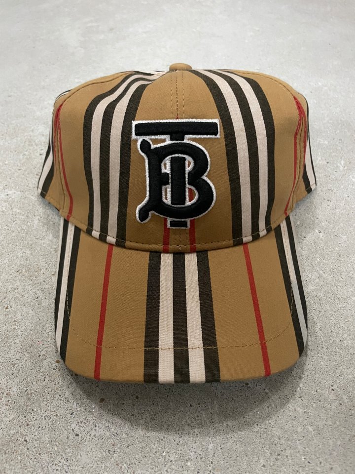 버버리 볼캡 (모자)