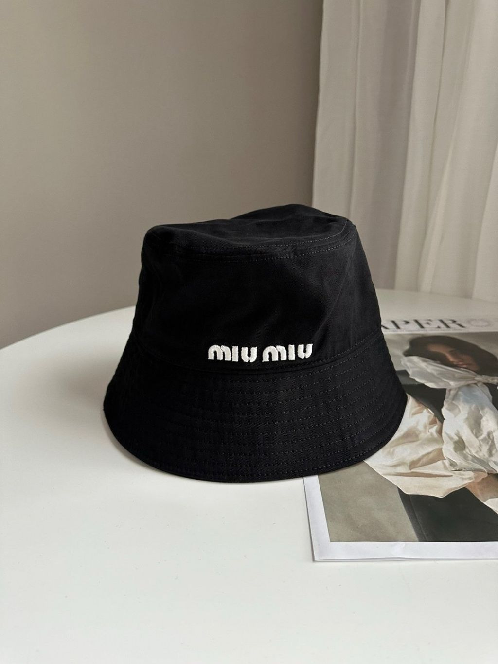 미우미우 버킷햇 (모자)