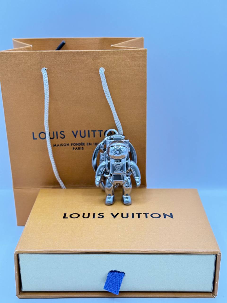 루이비통 KJ02 LV 우주비행사 키홀더 & 백참 키링