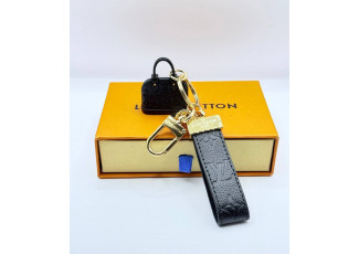 루이비통 KJ25 LV 모노그램 드래곤 백참 & 키홀더 키링