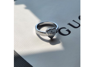 구찌 26 하트 모티브 반지