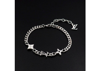 루이비통 KJ03 스파이크 LV Spike 팔찌