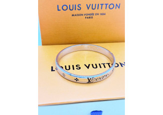 루이비통 KJ013 LV 버스 팔찌 퍼렐 윌리엄스 실버 팔찌