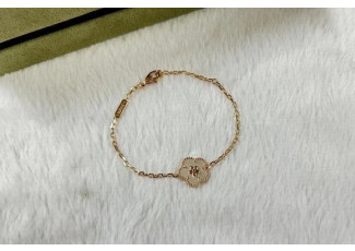 반클리프 플럼블로썸 팔찌