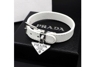 프라다 PDA01 사피아노 레더 브레이슬릿 화이트 팔찌