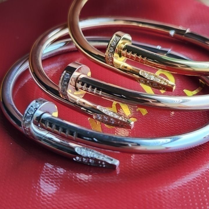 까르띠에 436 저스트 앵 끌루 브라이슬릿 못팔찌 보석