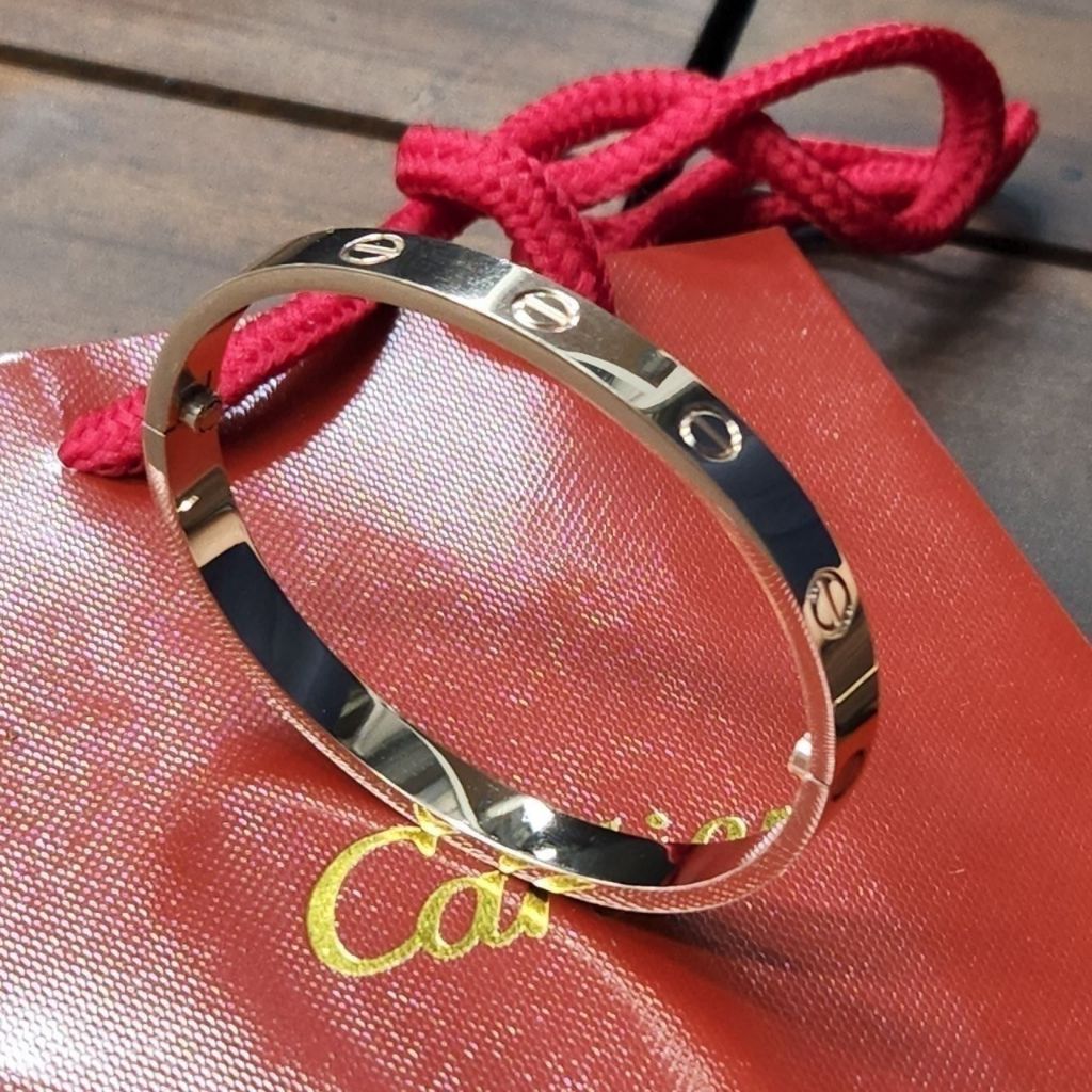 까르띠에 215 러브 팔찌 로즈골드