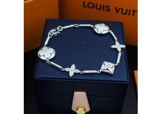 루이비통 KJ53 이딜 블라썸 Idylle Blossom 멀티 모티프 팔찌 실버